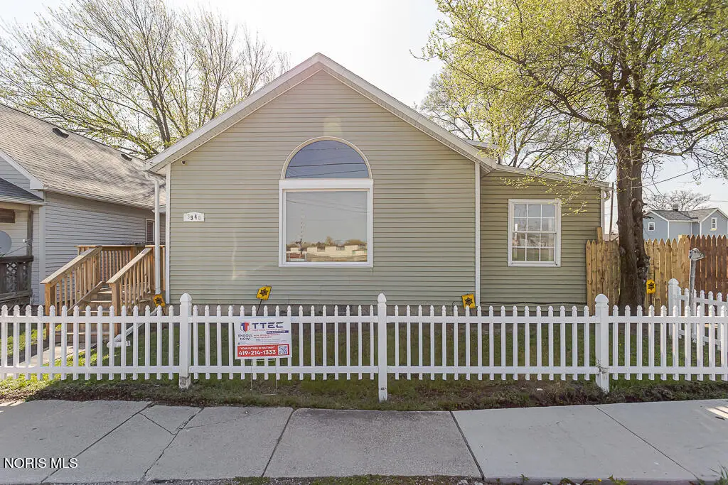 3940 Canada Southern Avenue, Toledo, OH 43612 - #1