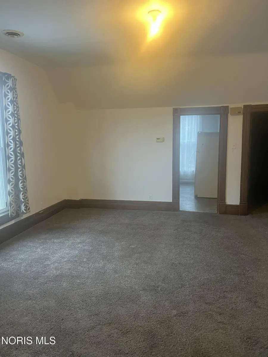 301 E Tiffin Street, Fostoria, OH 44830 - #3