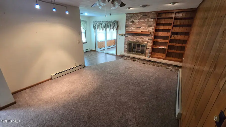 3520 Springlake Drive, Findlay, OH 45840 - #3