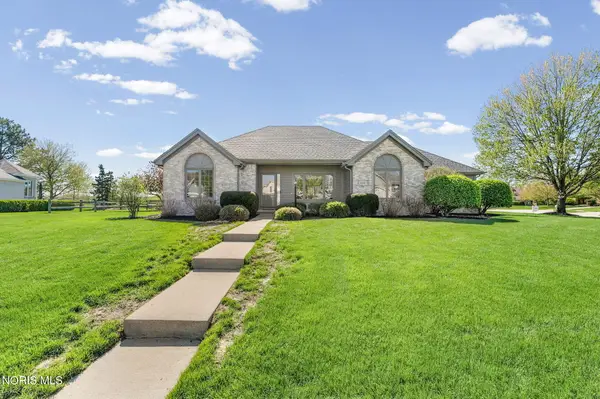 6041 Tournament Drive, Waterville, OH 43566