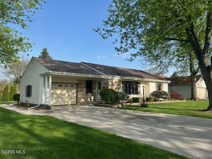911 S Lynn Street, Bryan, OH 43506 - #3