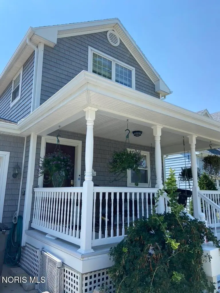 30 Edgewater Park, Toledo, OH 43611 - #1