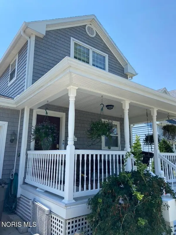 30 Edgewater Park, Toledo, OH 43611