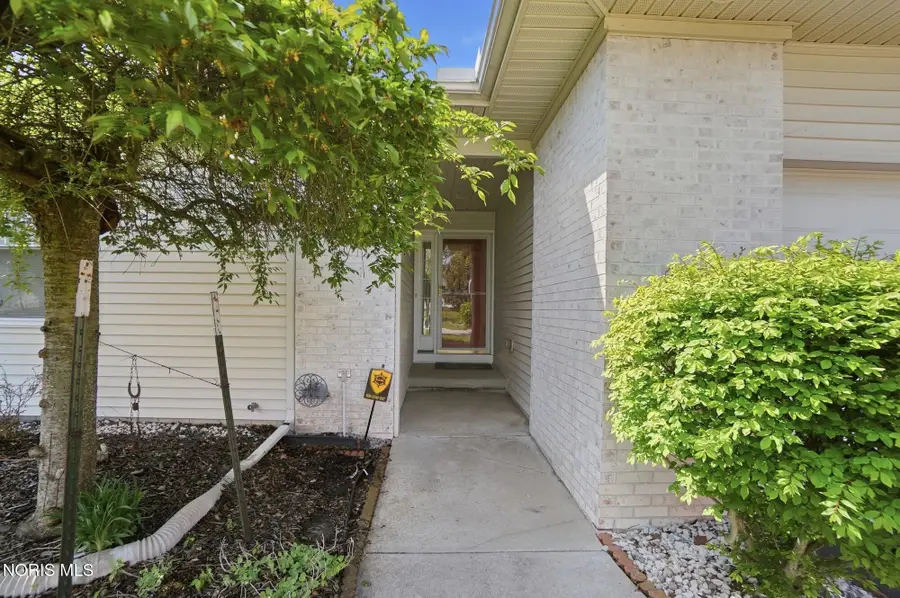 2515 Glengate Drive, Toledo, OH 43614 - #2