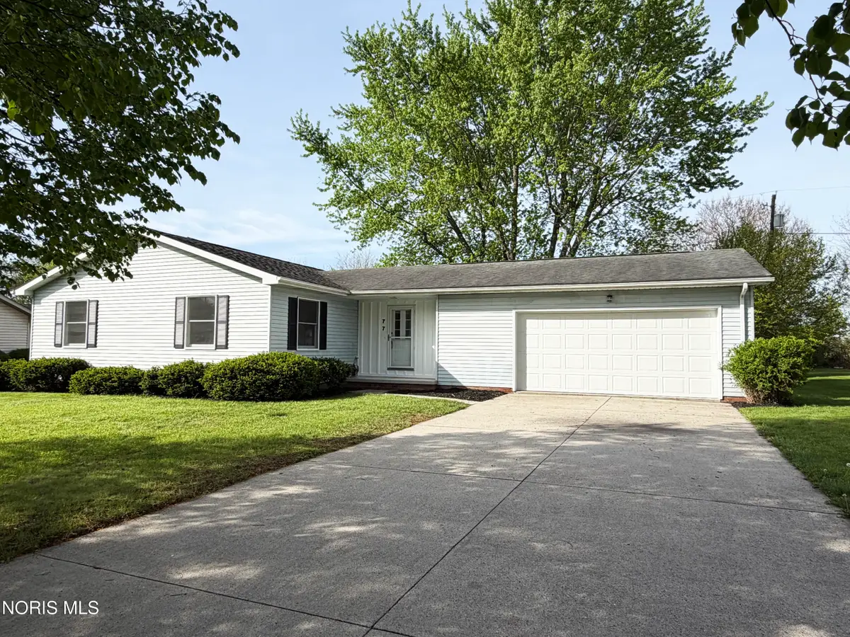 77 Barcelona Drive, Fostoria, OH 44830 - #1