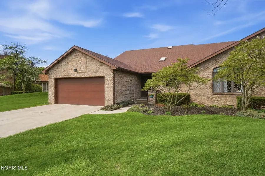 43 Trafalgar Bend, Bowling Green, OH 43402 - #2