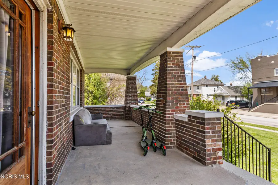 121 Bacon Street, Rossford, OH 43460 - #3