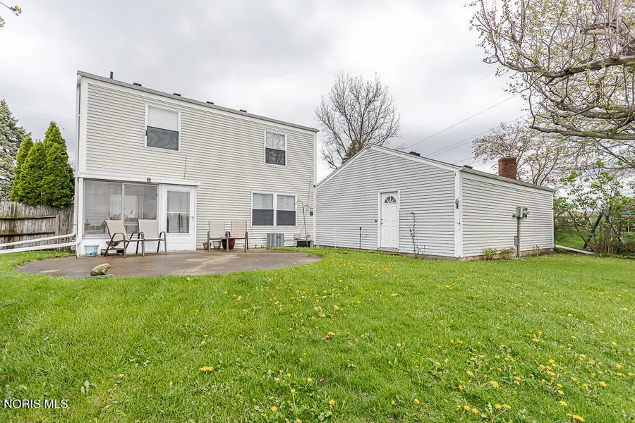 3692 Lakepointe Drive, Northwood, OH 43619 - #3