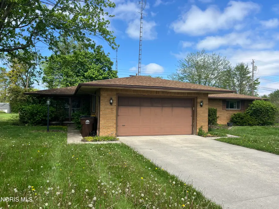 190 Cleveland Avenue, Defiance, OH 43512 - #3