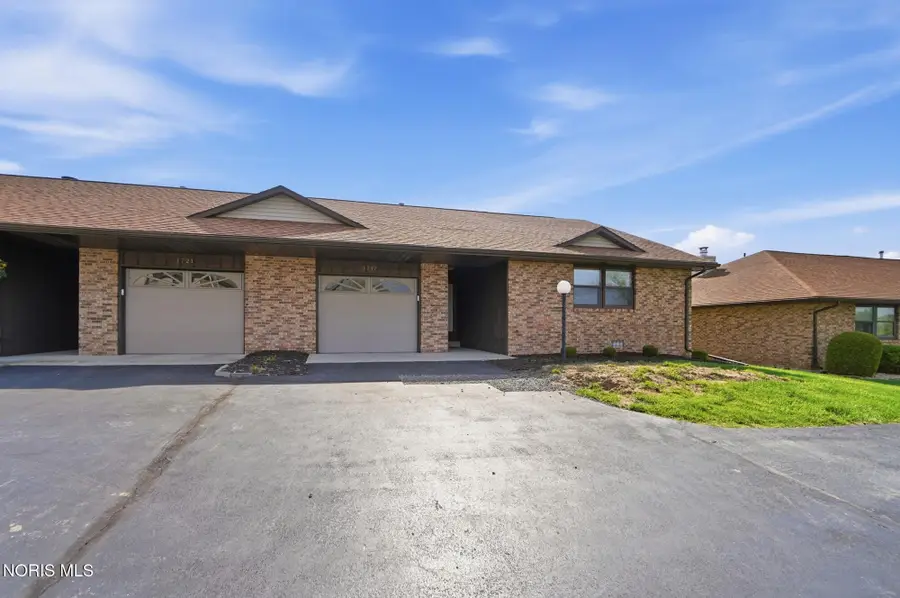 1717 Manor Hill Road #5, Findlay, OH 45840 - #2