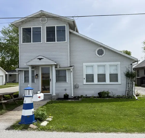 2939 Co Rd 206, Fremont, OH 43420