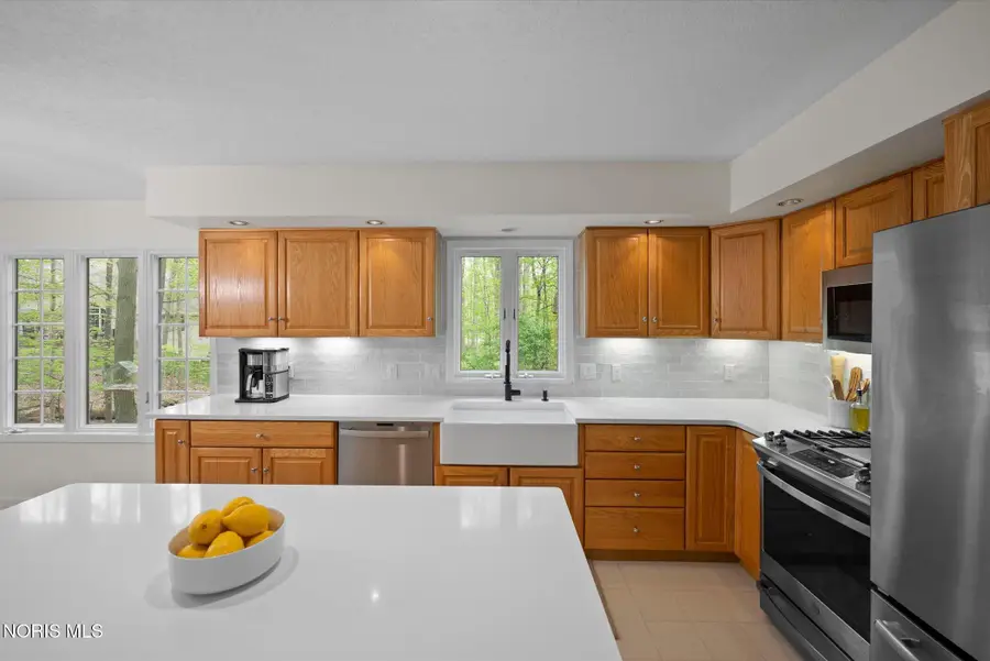 6721 Brick Yard Court, Maumee, OH 43537 - #3