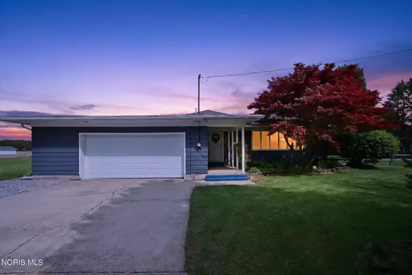 18514 Tontogany Creek Road, Bowling Green, OH 43402