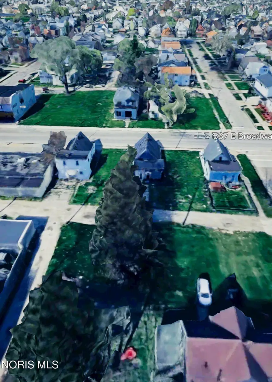 537 E Broadway Street, Toledo, OH 43605 - #3