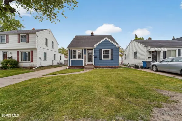 3133 Strathmoor Avenue, Toledo, OH 43614