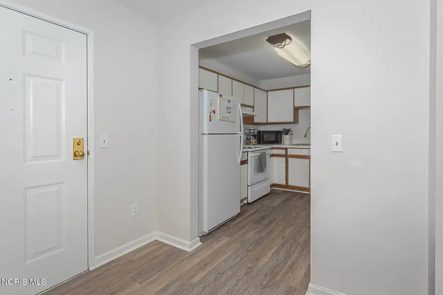 4710 Glendale Avenue #204, Toledo, OH 43614 - #2