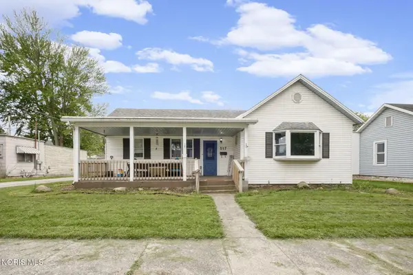 517 W North Street, Fostoria, OH 44830