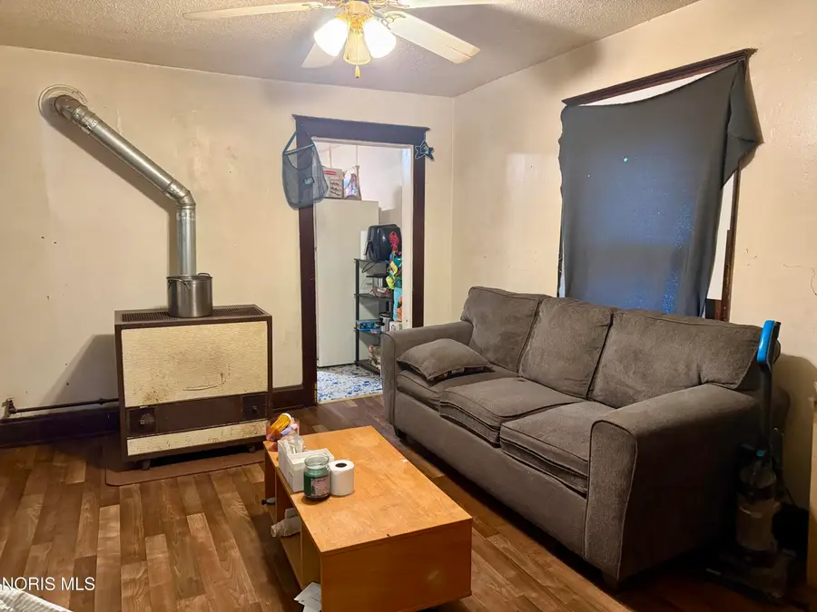 225 Wasaon Street, Toledo, OH 43609 - #2