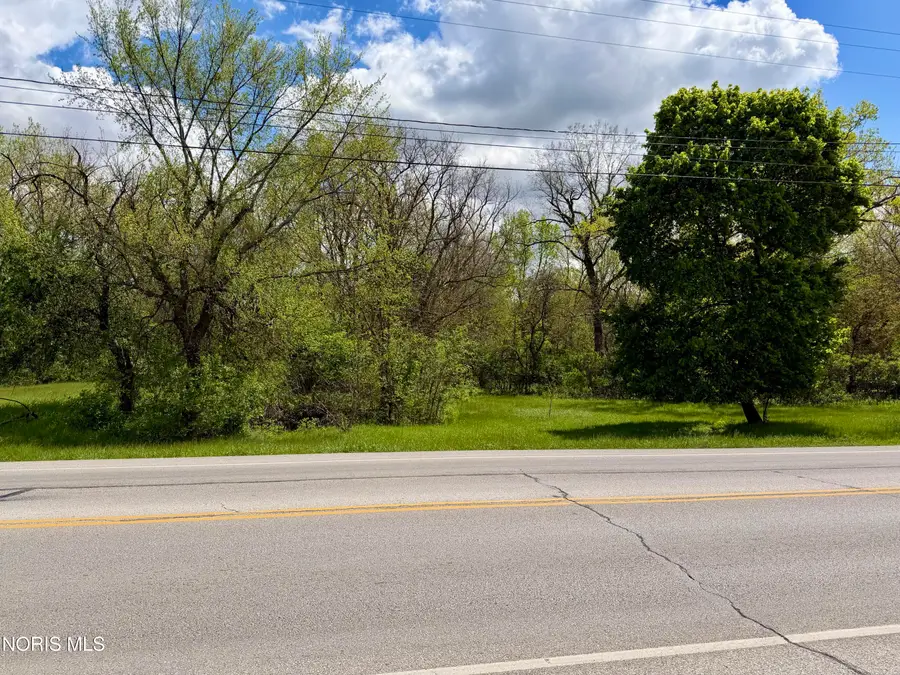 2601 Mechanic Street, Oregon, OH 43616 - #3
