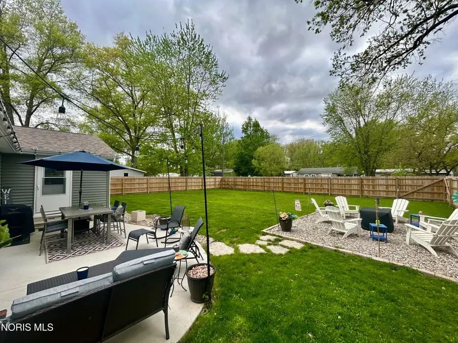 306 W Woodcox Street, Antwerp, OH 45813 - #2