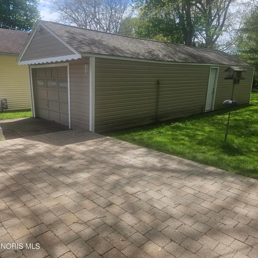 5347 Elmer Drive, Toledo, OH 43615 - #3