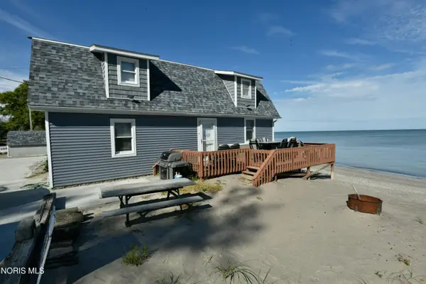 9881 W Locust Point Road, Oak Harbor, OH 43449