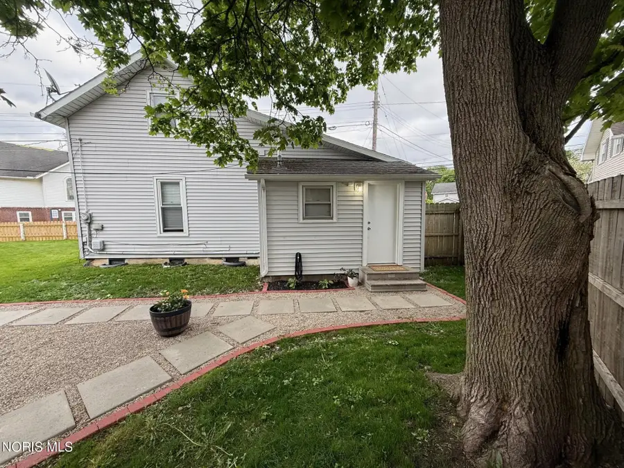 206 Krotzer Avenue, Luckey, OH 43443 - #2