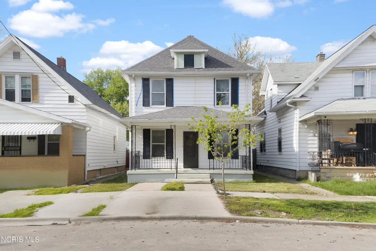 255 E Pearl Street, Toledo, OH 43608 - #1