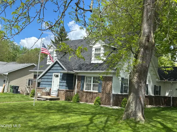 417 Harris Court, Maumee, OH 43537