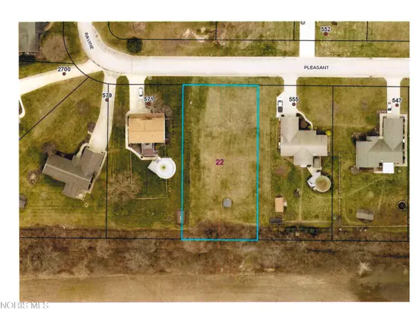 #56 Pleasant Drive, Fremont, OH 43420
