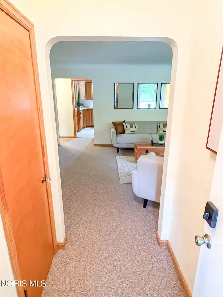 504 Sylvandale Avenue, Oregon, OH 43616 - #2