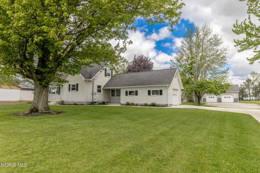 857 E Linfoot Street, Wauseon, OH 43567 - #2
