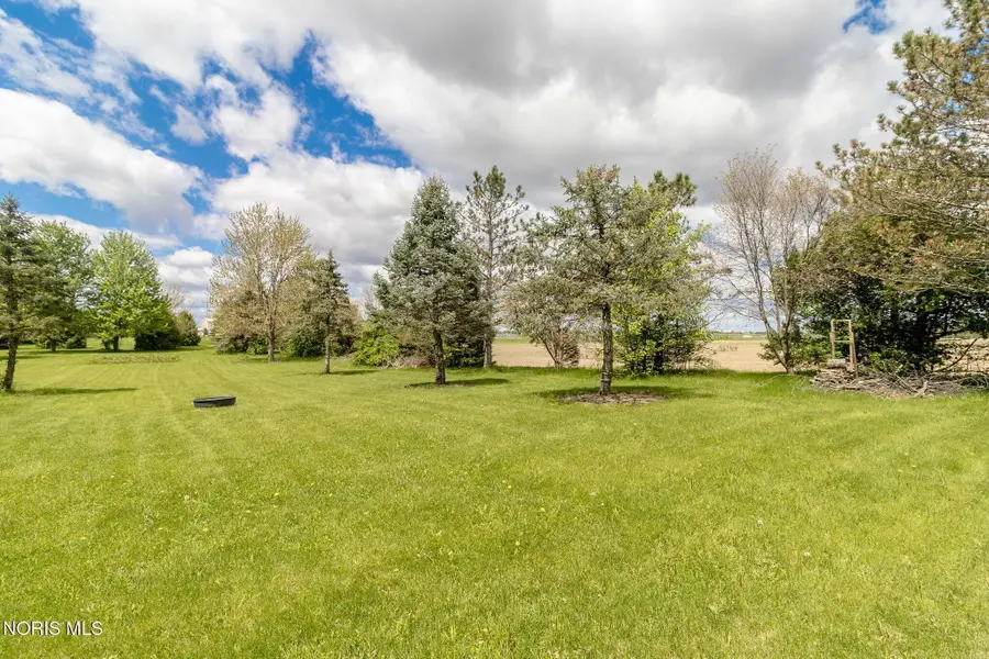 857 E Linfoot Street, Wauseon, OH 43567 - #3