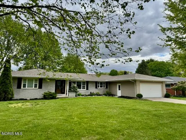 923 Lyn Road, Bowling Green, OH 43402