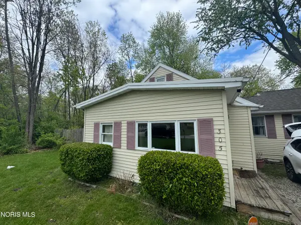 305 Roseanna Drive, Toledo, OH 43615