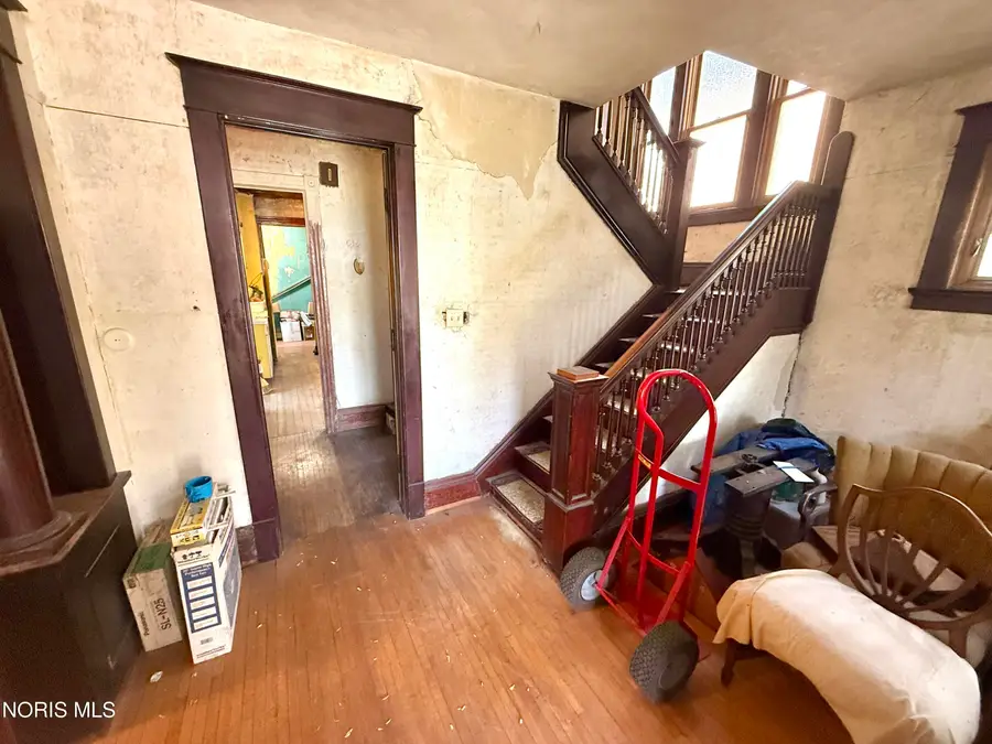 401 Victoria Place, Toledo, OH 43610 - #3