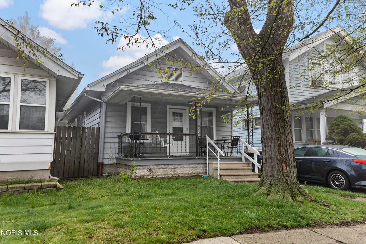 1810 Brussels Street, Toledo, OH 43613 - #1
