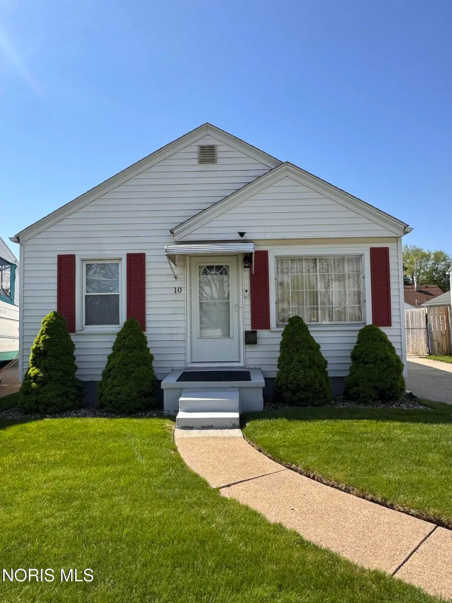 10 E Crawford Avenue, Toledo, OH 43612 - #2
