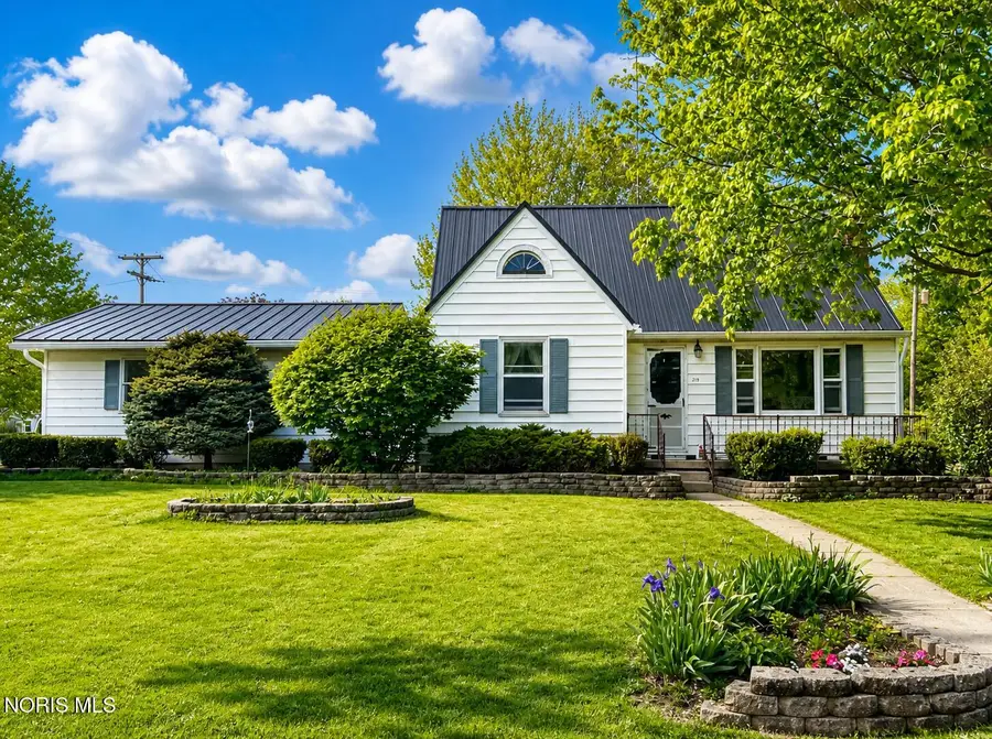 213 E Gerhart Street, Edgerton, OH 43517 - #2