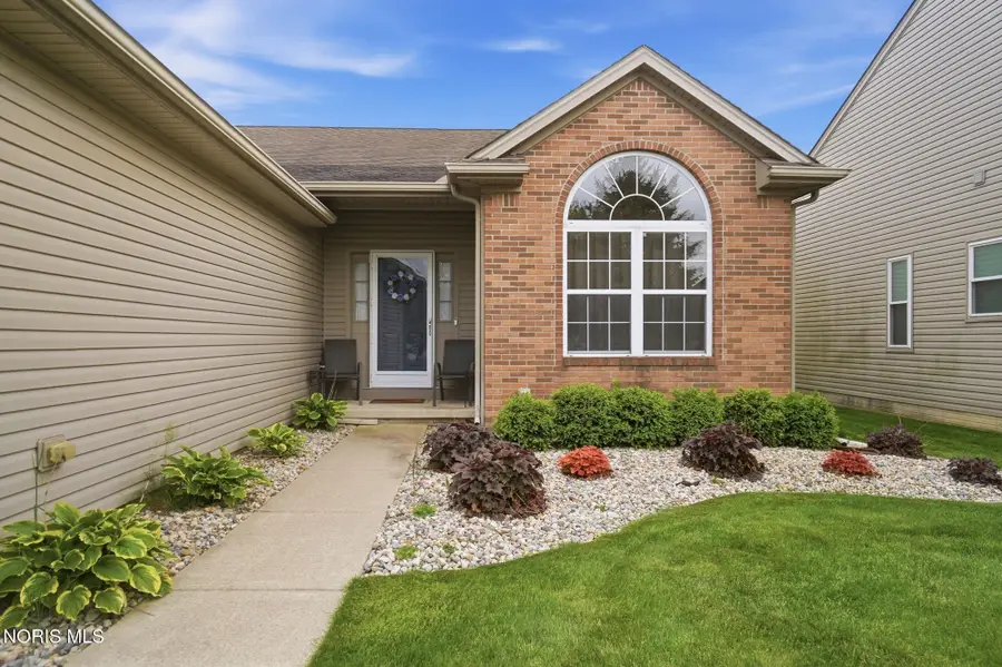 7101 Offshore Drive, Maumee, OH 43537 - #2