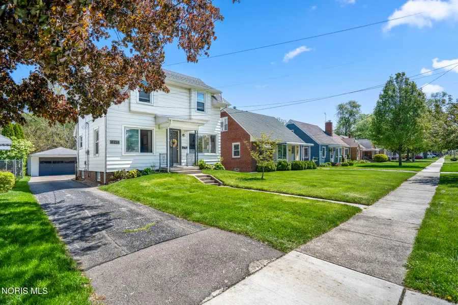 4211 S Detroit Avenue, Toledo, OH 43614 - #2