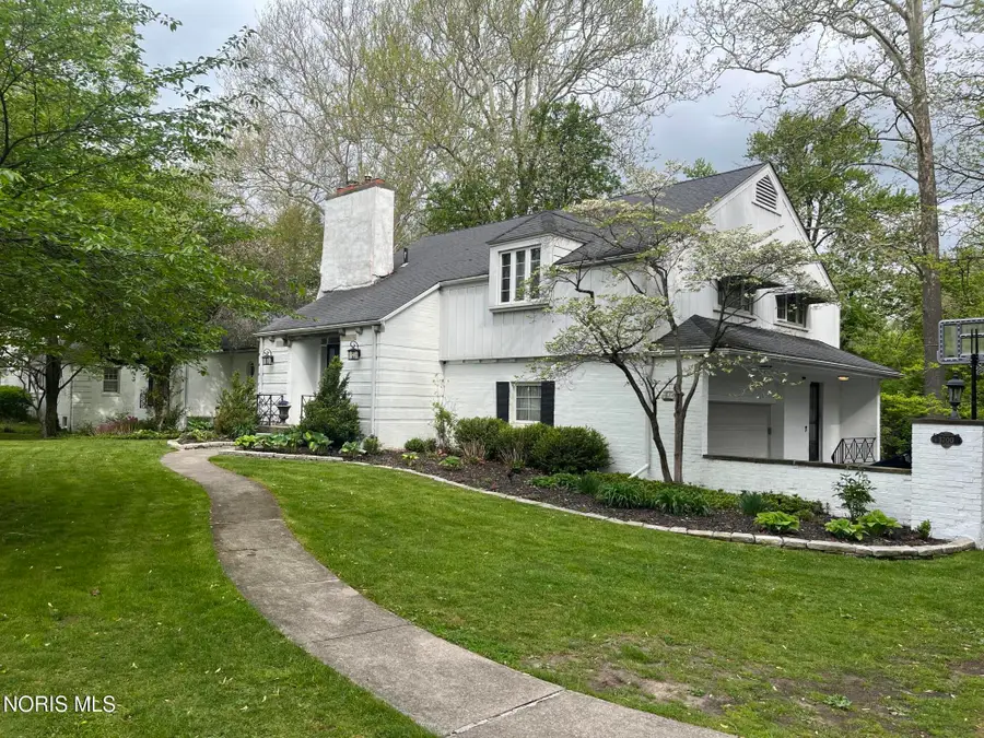 3700 W Bancroft Street, Ottawa Hills, OH 43606 - #2