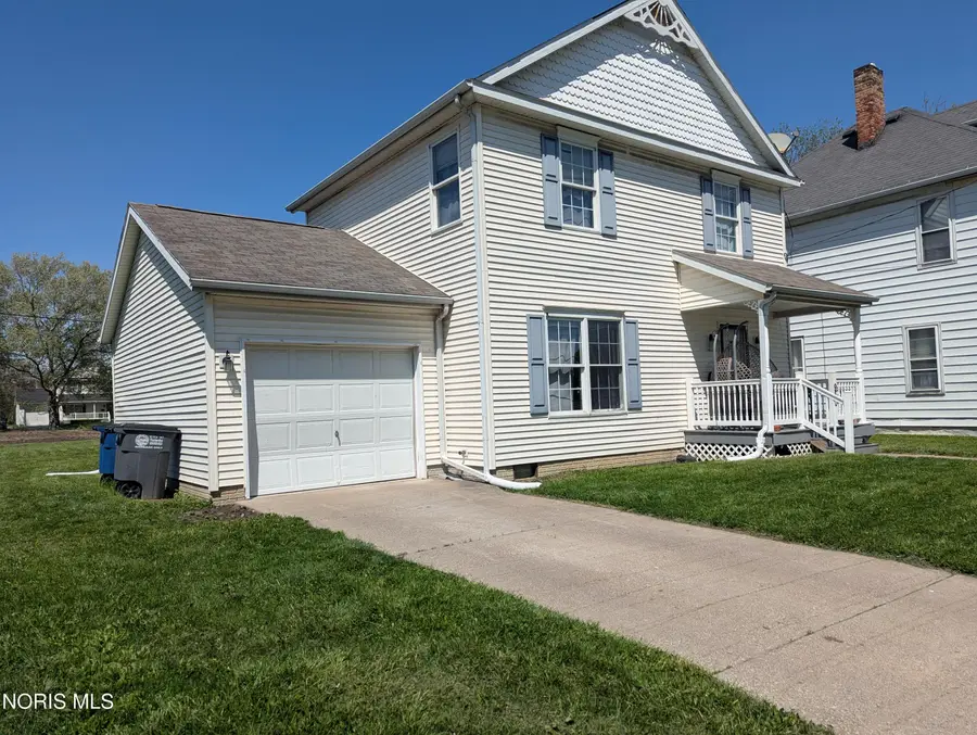 952 W Delaware Avenue, Toledo, OH 43610 - #2