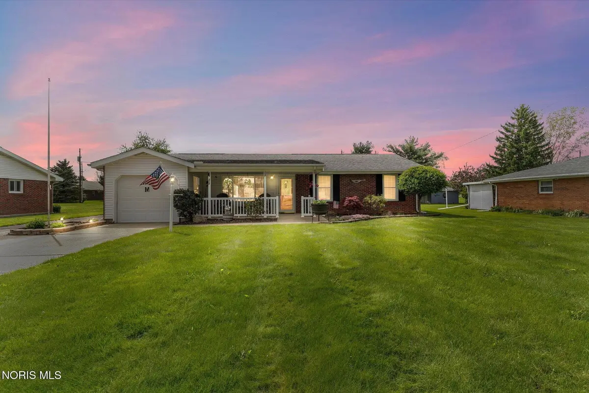 213 Beechwood Drive, Tiffin, OH 44883 - #1