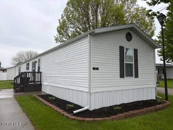 14900 County Road H #Unit 8, Wauseon, OH 43567