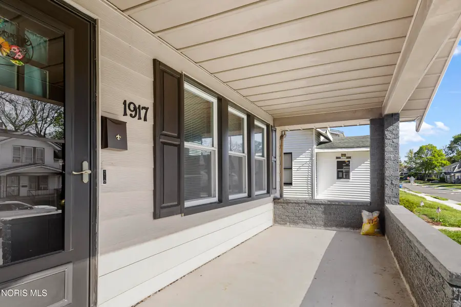 1917 Calumet Avenue, Toledo, OH 43607 - #2