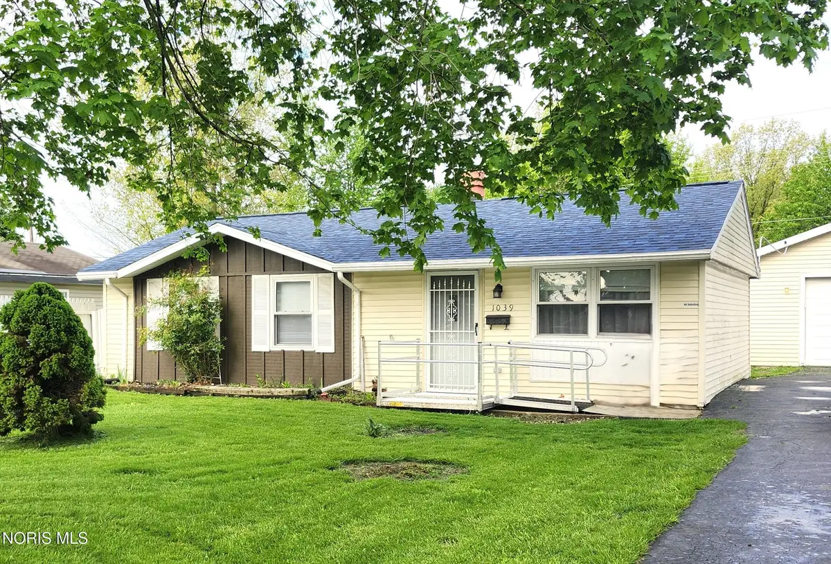 1039 Cherry Street, Fostoria, OH 44830 - #1
