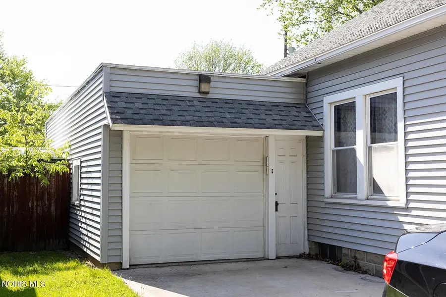 516 Euclid Avenue, Defiance, OH 43512 - #3