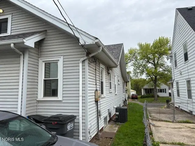 1431 Eleanor Avenue, Toledo, OH 43612 - #2