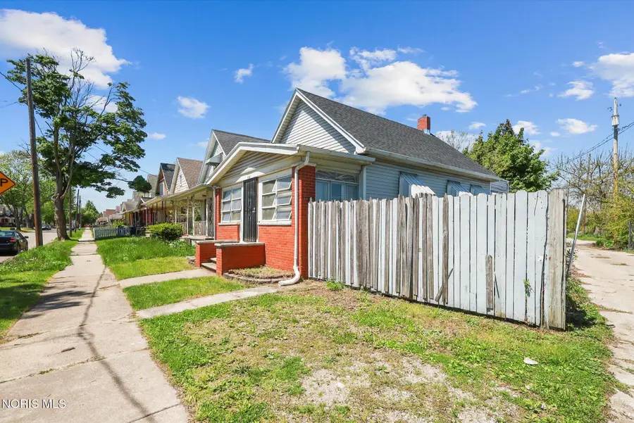 113 E Hudson Street, Toledo, OH 43608 - #3